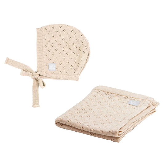 LOVE Gift Set For Baby - Blanket and Bonnet