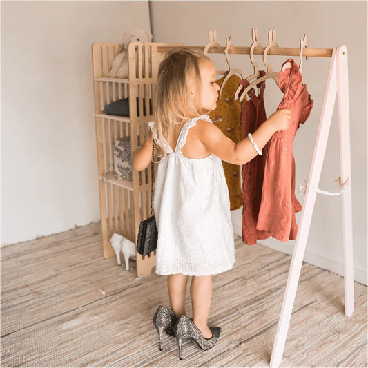 Capsule Garderobe voor Baby's: Minder Kleding, Meer Rust
