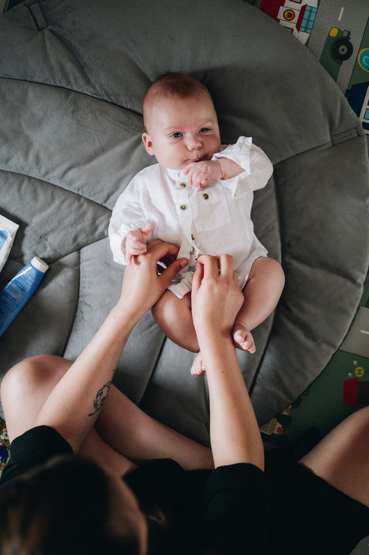 The Baby Capsule Wardrobe Guide: How to Dress Your Newborn Simply, Sustainably, and Beautifully