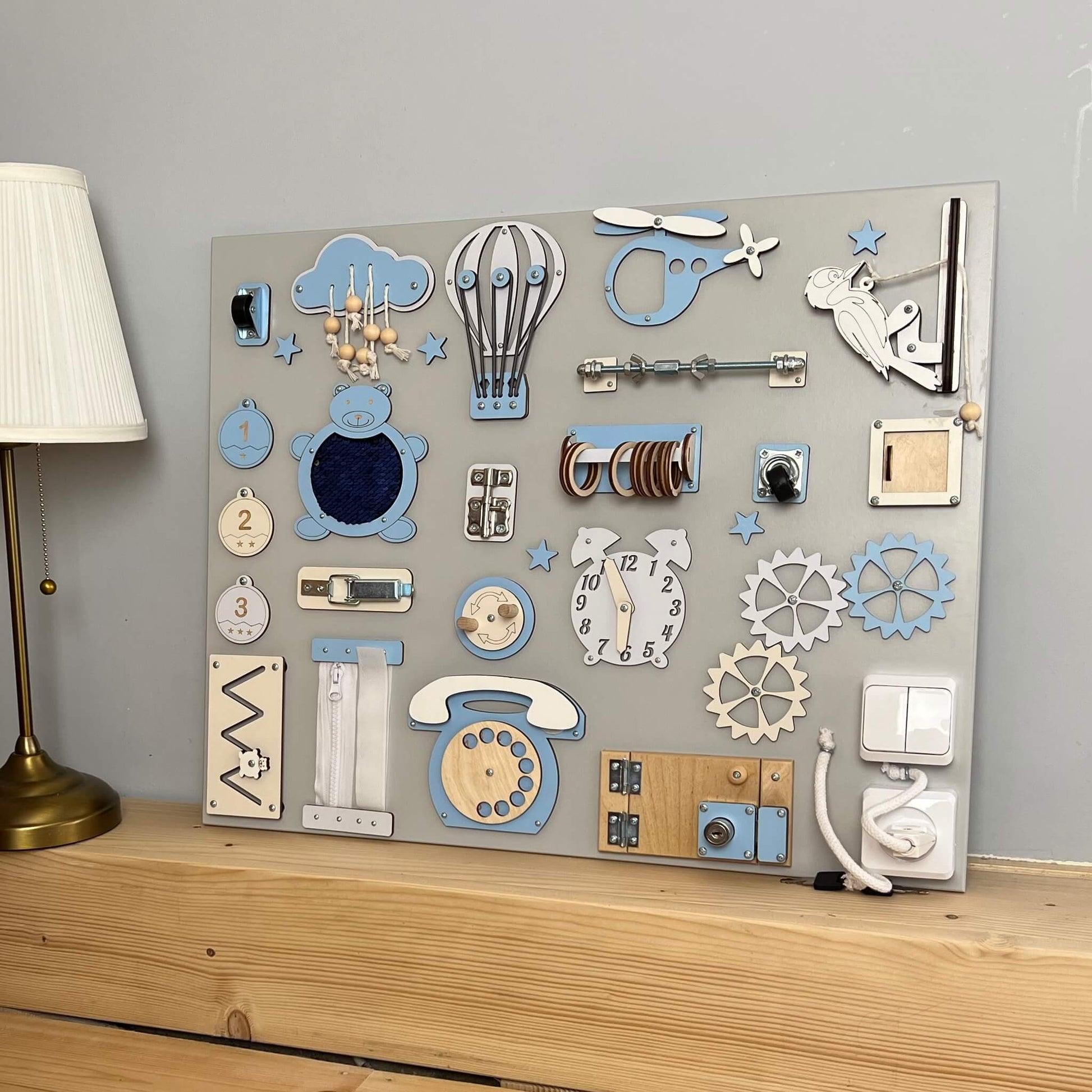 Montessori Marvel busy board (50×60 cm)