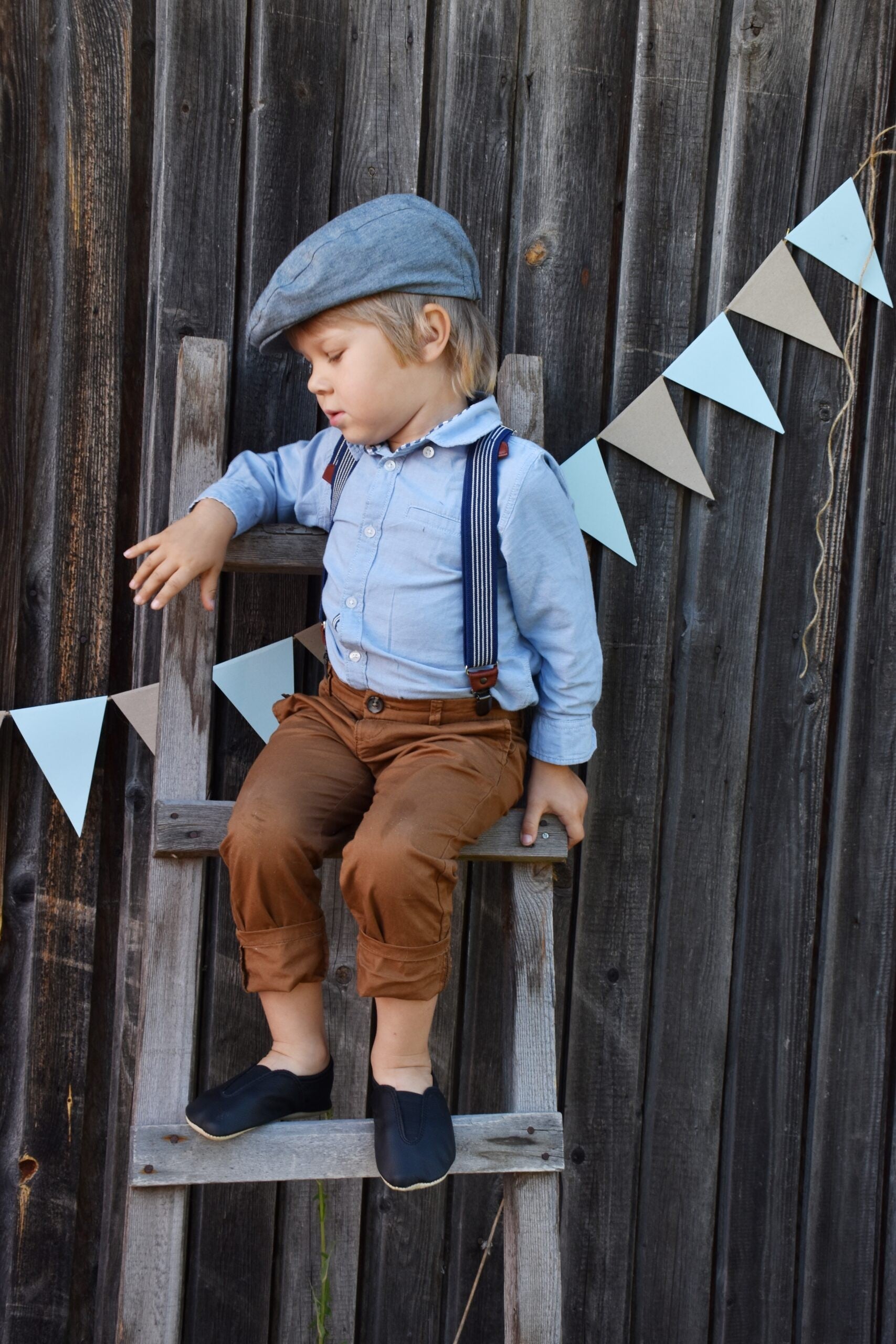 Punsa Kids Barefoot Slippers - Upcycled Leather, Dark Green